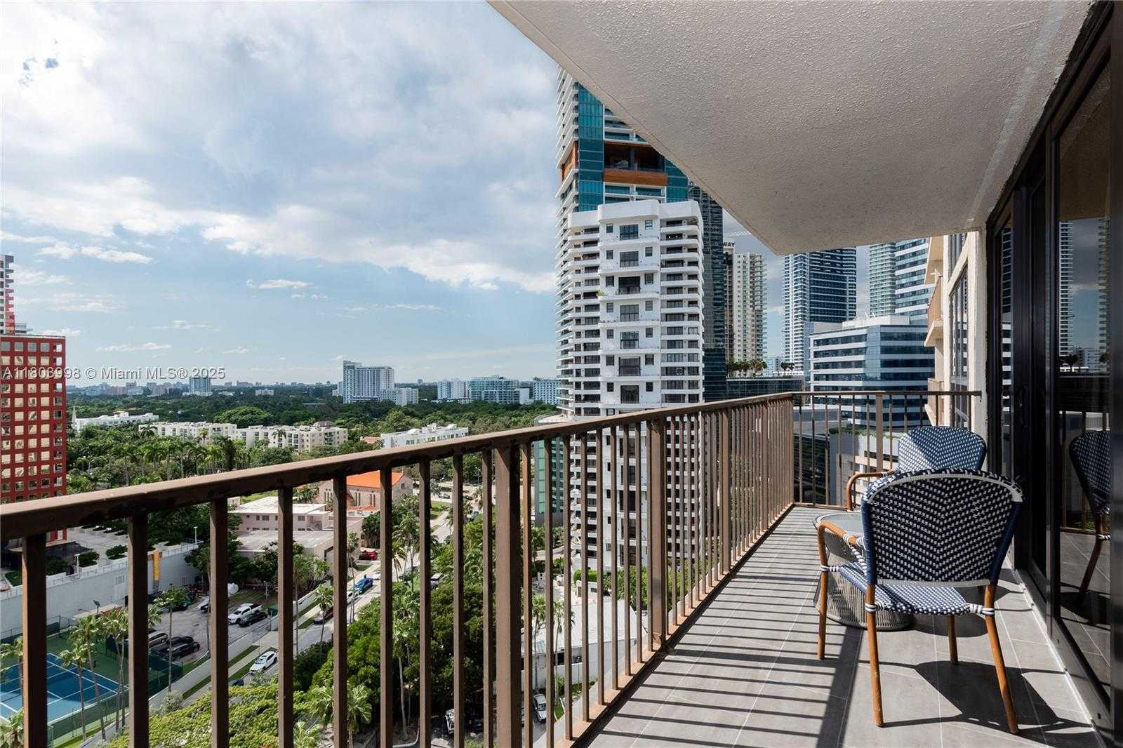 Small Image of 1450 BRICKELL BAY DR #1707, Miami Number 27