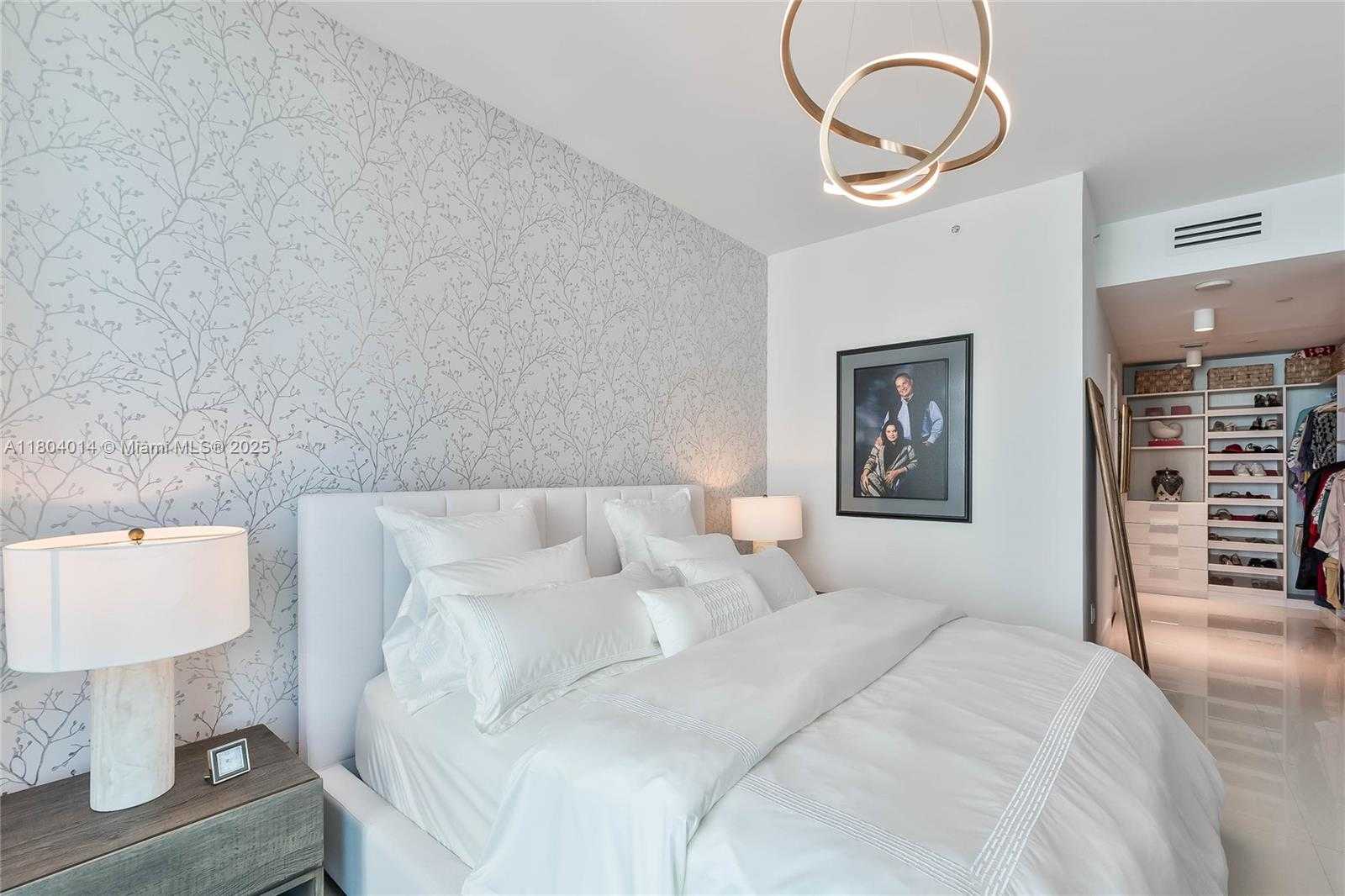 Small Image of 900 BISCAYNE BLVD #3710, Miami Number 17