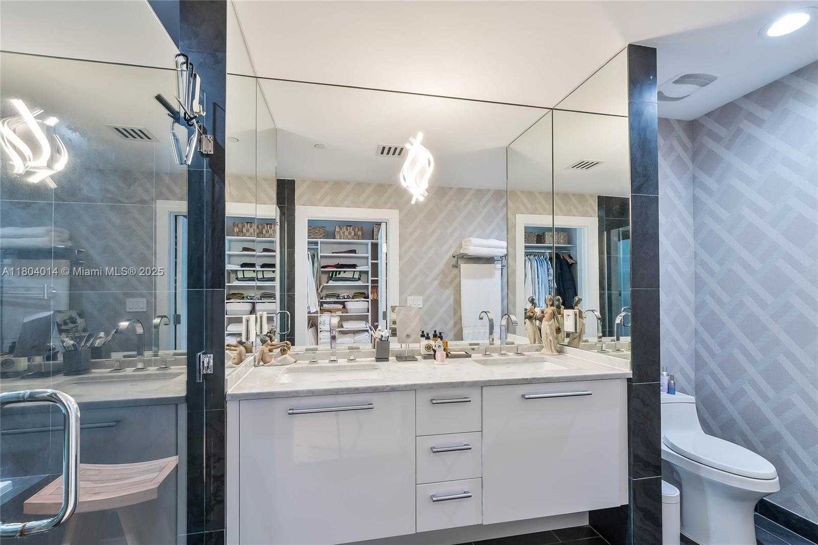 Small Image of 900 BISCAYNE BLVD #3710, Miami Number 21