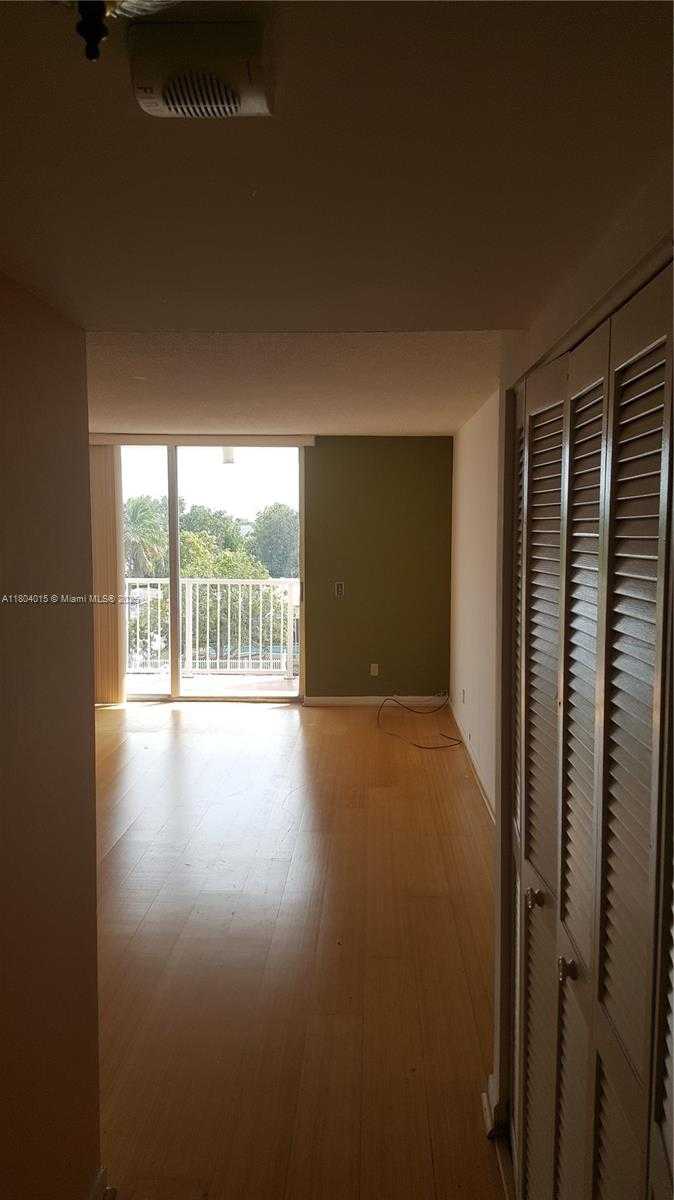 Small Image of 2020 NORTH EAST 135TH ST #406, North Miami Number 6