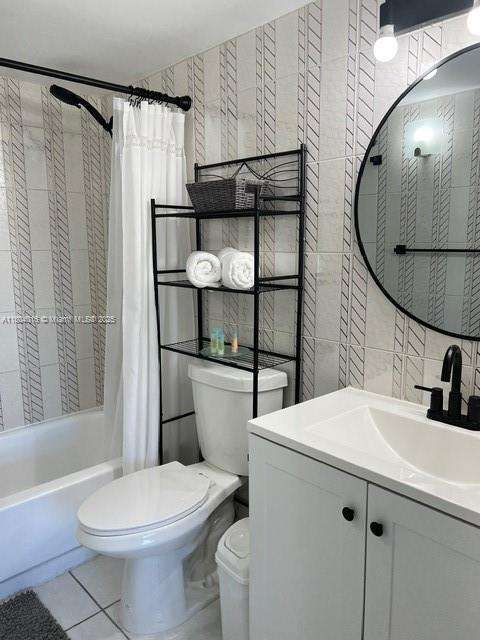 Small Image of 250 181ST DR #212, Sunny Isles Beach Number 19