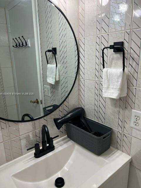 Small Image of 250 181ST DR #212, Sunny Isles Beach Number 23