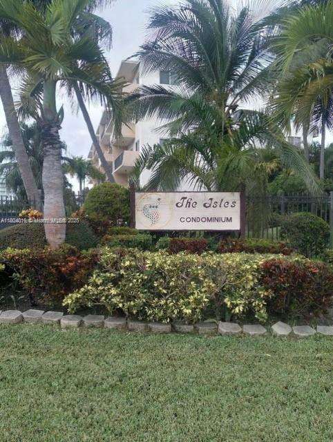 Small Image of 250 181ST DR #212, Sunny Isles Beach Number 3