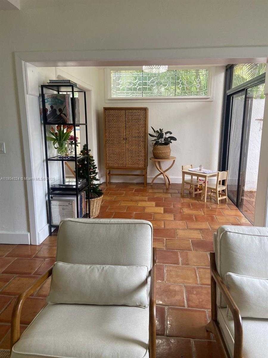 Small Image of 20908 LEEWARD CT #231-3, Aventura Number 14