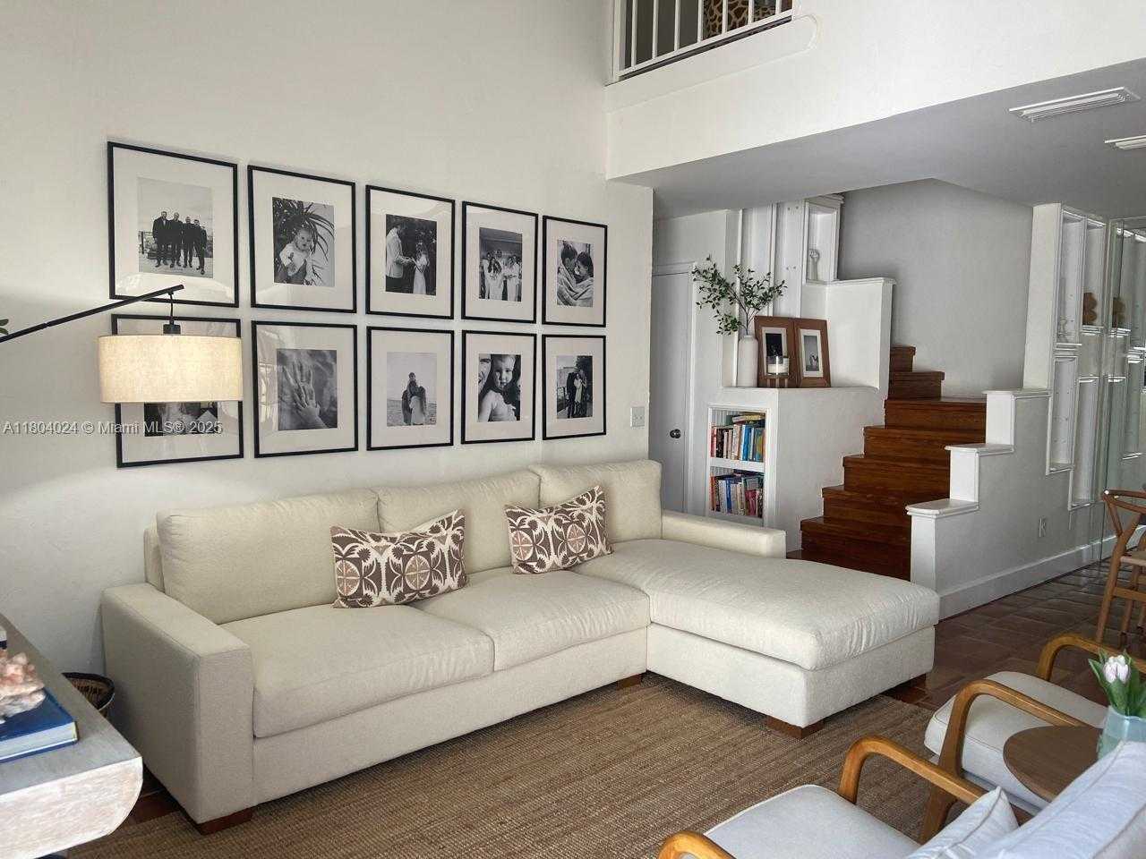 Small Image of 20908 LEEWARD CT #231-3, Aventura Number 3
