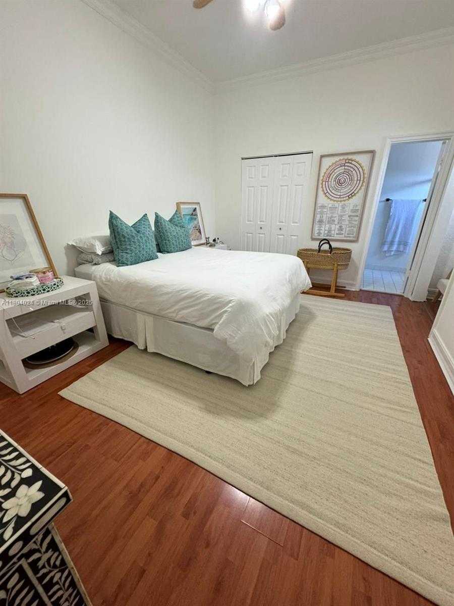 Small Image of 20908 LEEWARD CT #231-3, Aventura Number 34