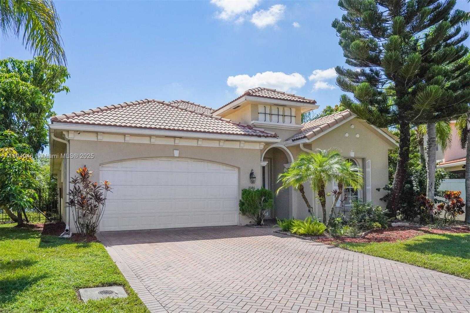 Small Image of 3086 BOLLARD RD, West Palm Beach Number 2