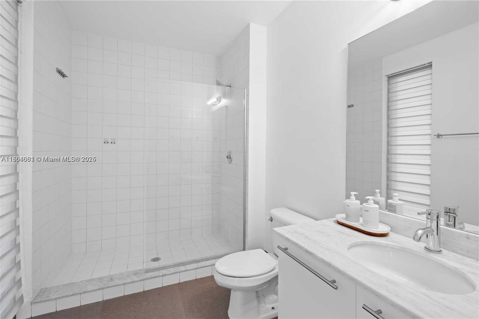 Small Image of 888 BISCAYNE BLVD #4801, Miami Number 12