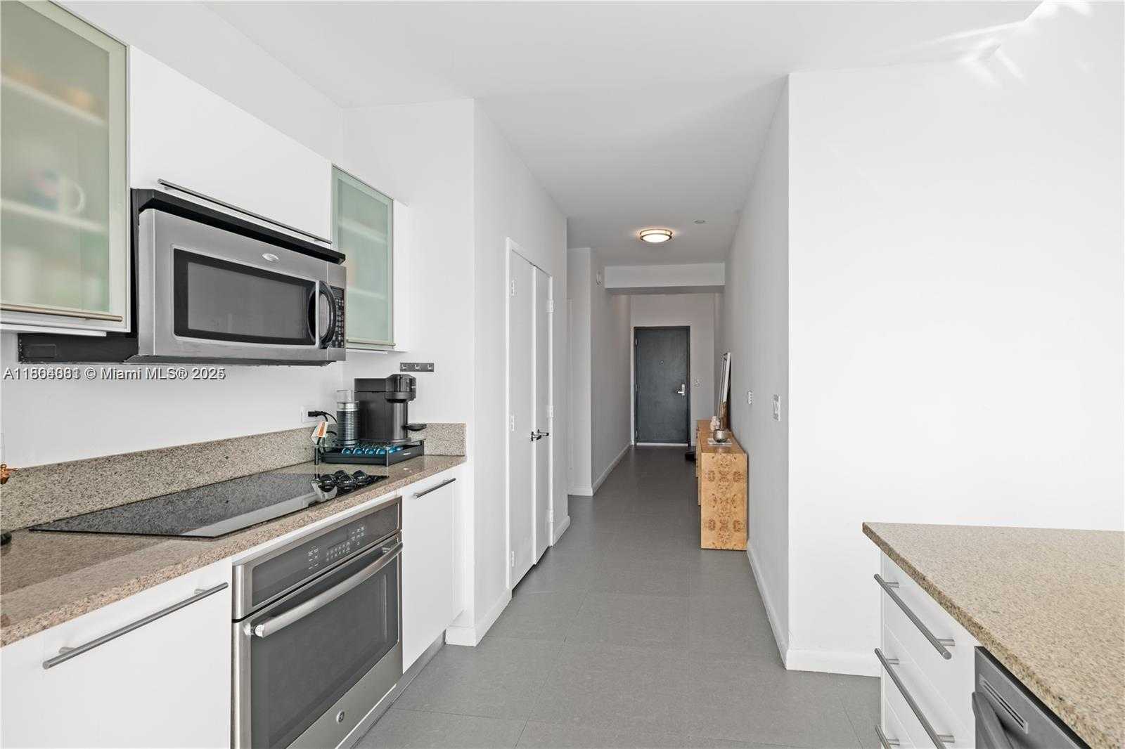 Small Image of 888 BISCAYNE BLVD #4801, Miami Number 8