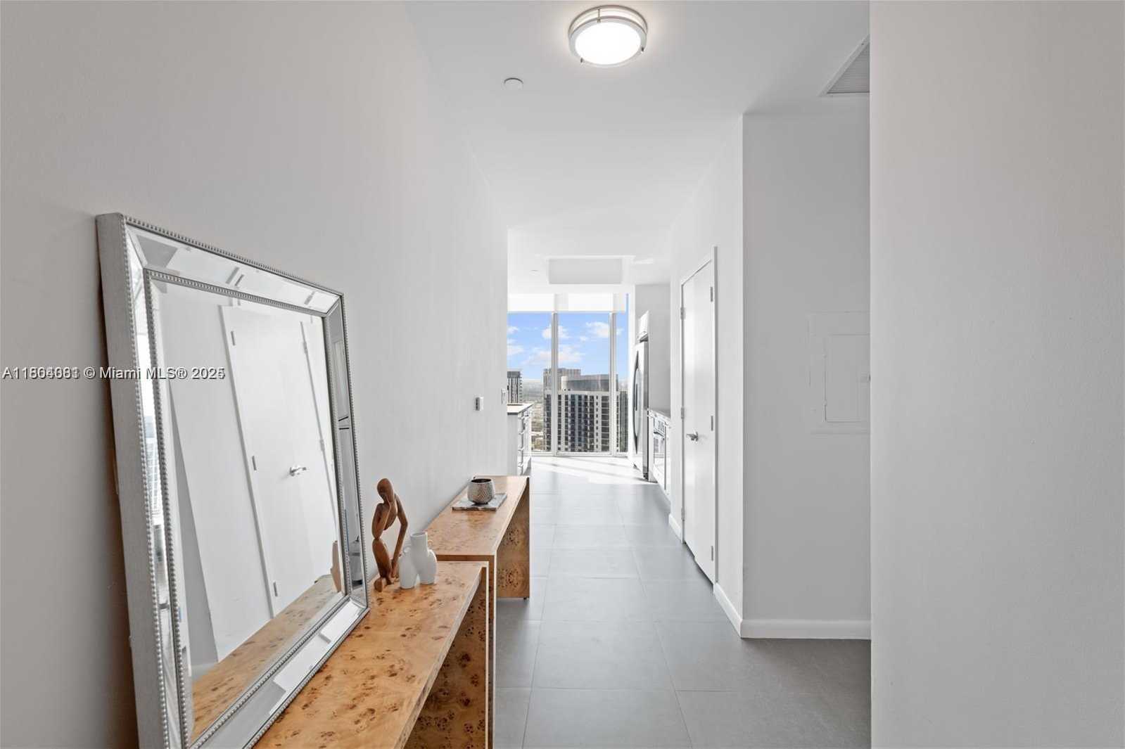 Small Image of 888 BISCAYNE BLVD #4801, Miami Number 9