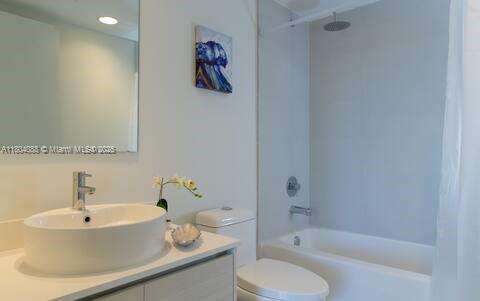 Small Image of 2600 EAST HALLANDALE BEACH BLVD #T901, Hallandale Beach Number 11