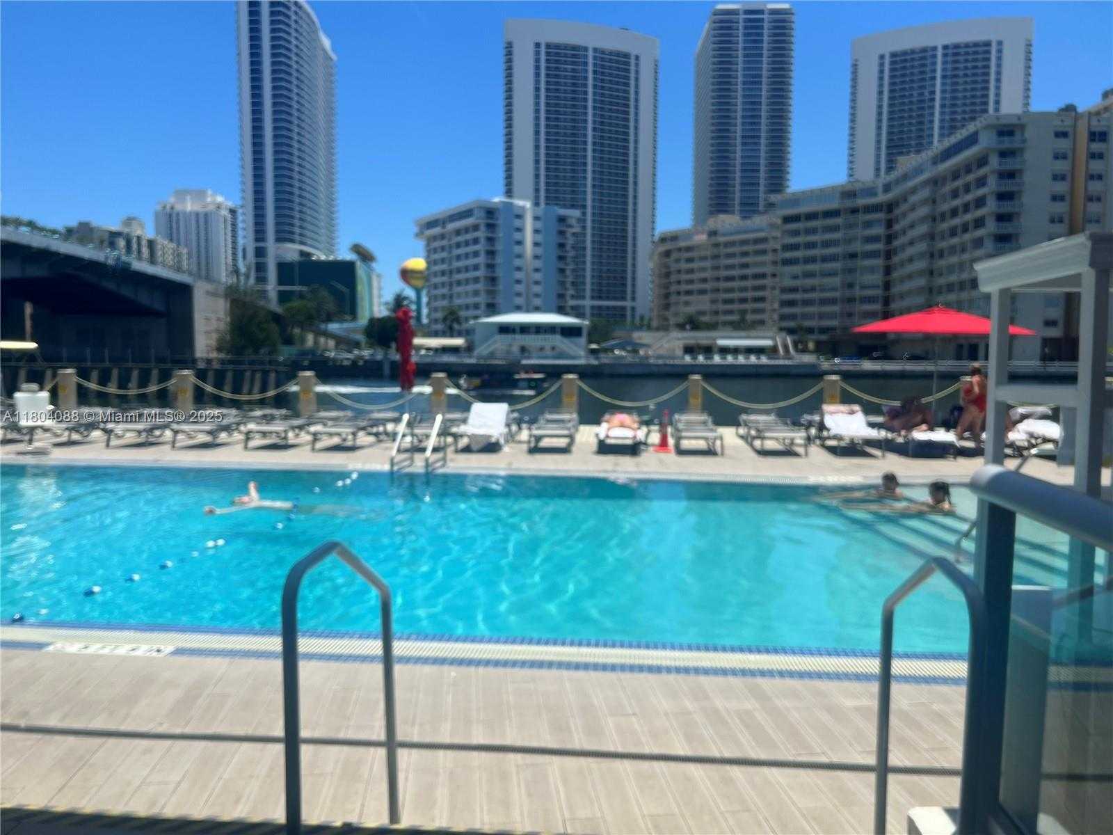 Small Image of 2600 EAST HALLANDALE BEACH BLVD #T901, Hallandale Beach Number 19
