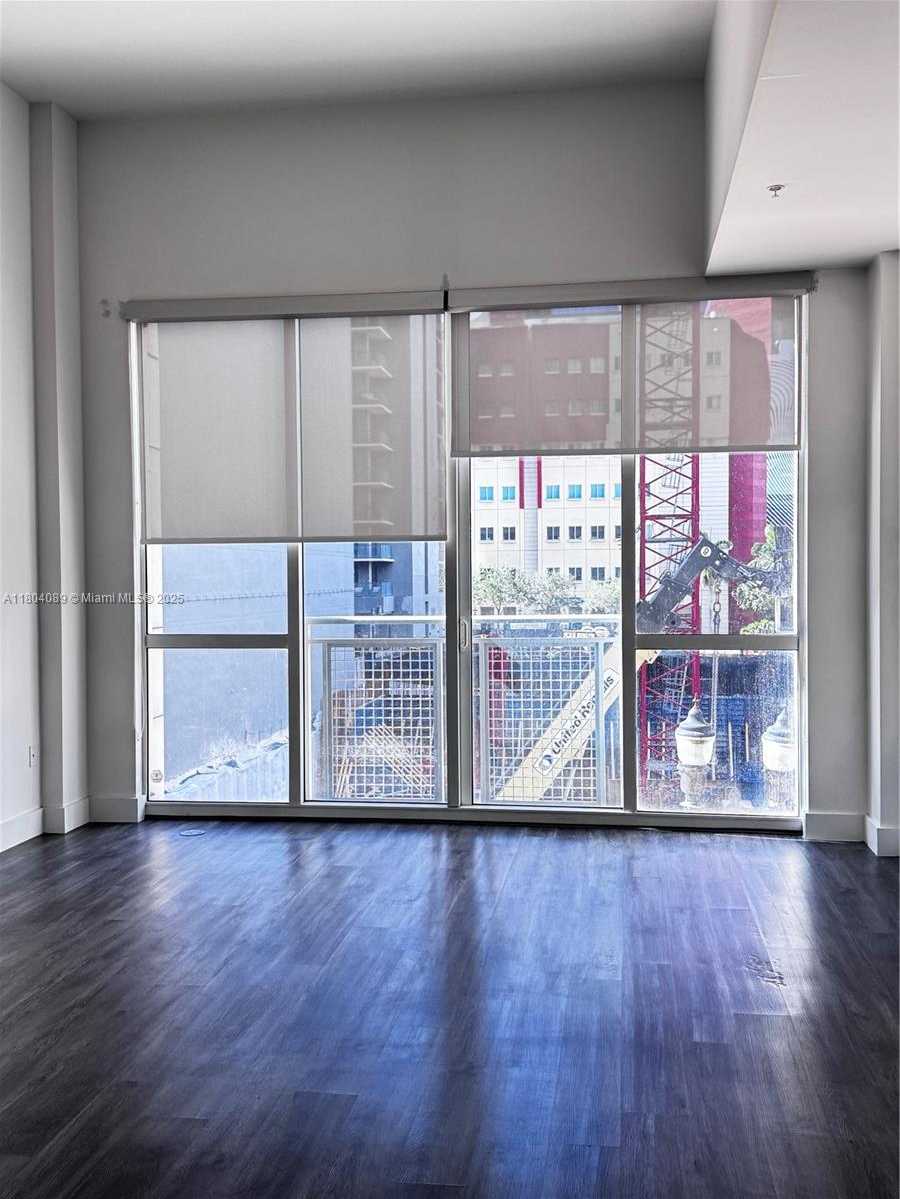 Small Image of 244 BISCAYNE BLVD #247, Miami Number 8