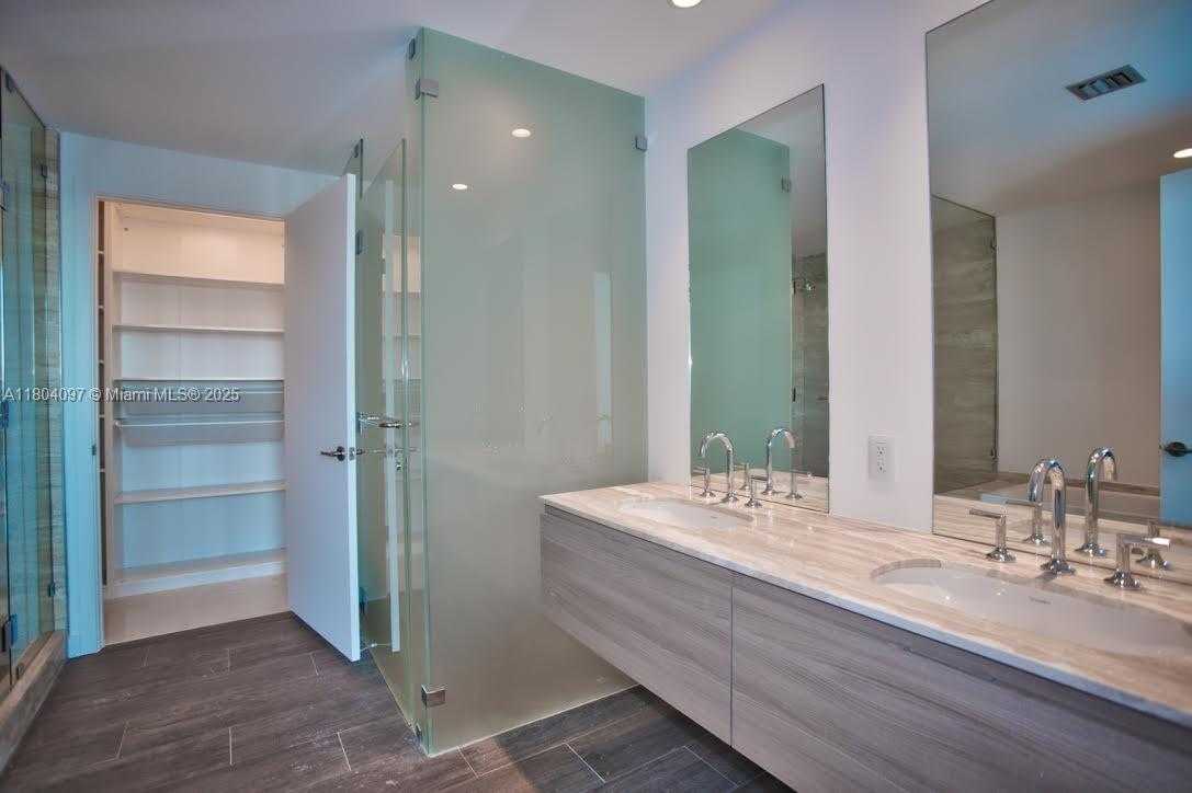 Small Image of 2900 NORTH EAST 7TH AVE #1208, Miami Number 4