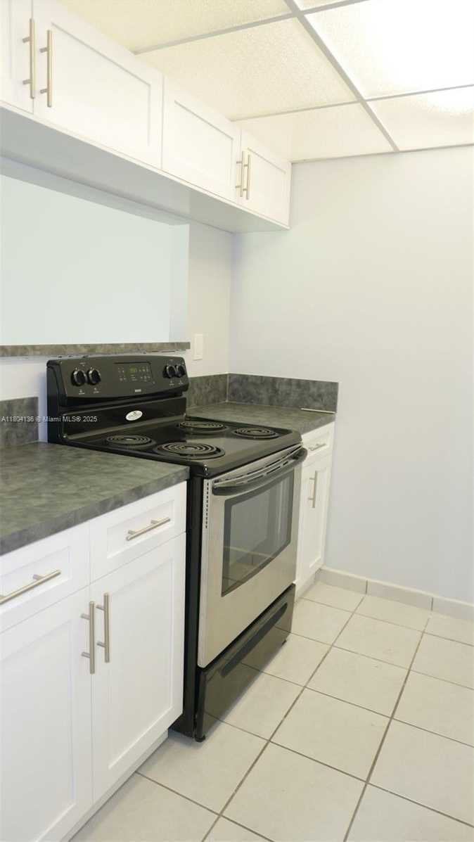 Small Image of 5991 WASHINGTON ST #222, Hollywood Number 4