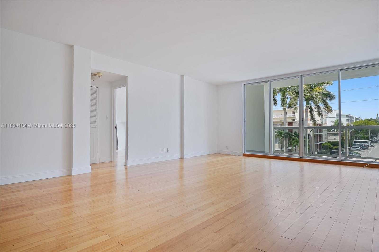 Small Image of 9381 EAST BAY HARBOR DR #301N, Bay Harbor Islands Number 16