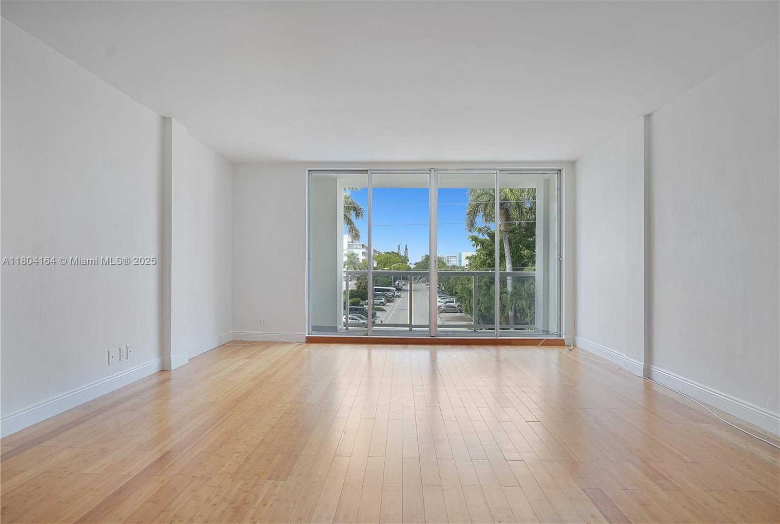 Small Image of 9381 EAST BAY HARBOR DR #301N, Bay Harbor Islands Number 17