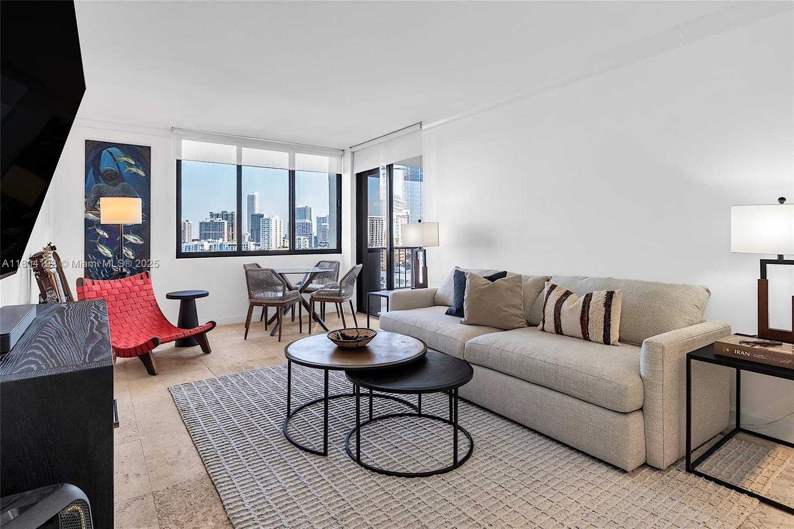 Small Image of 1581 BRICKELL AVE #707, Miami Number 11