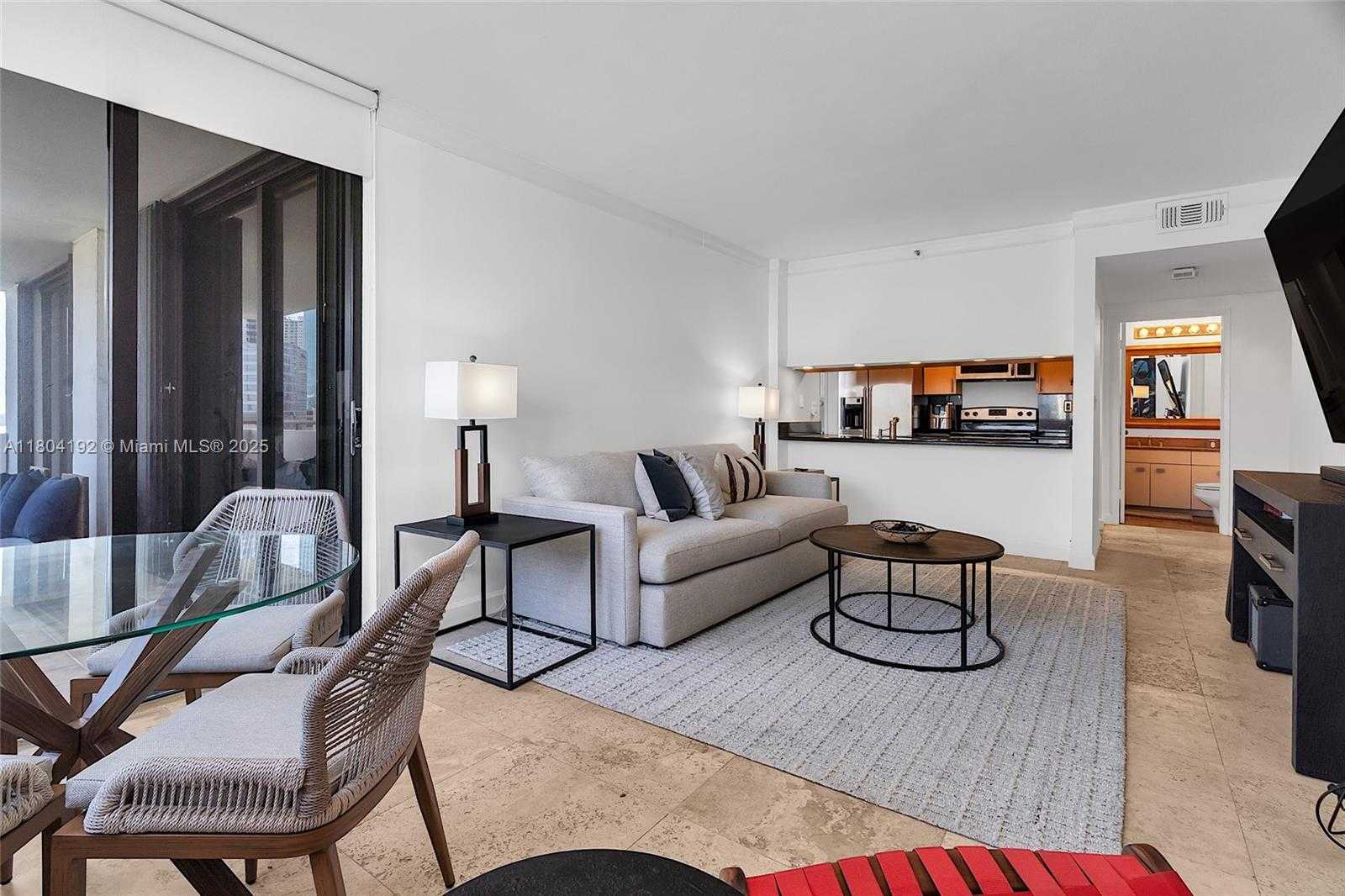 Small Image of 1581 BRICKELL AVE #707, Miami Number 20