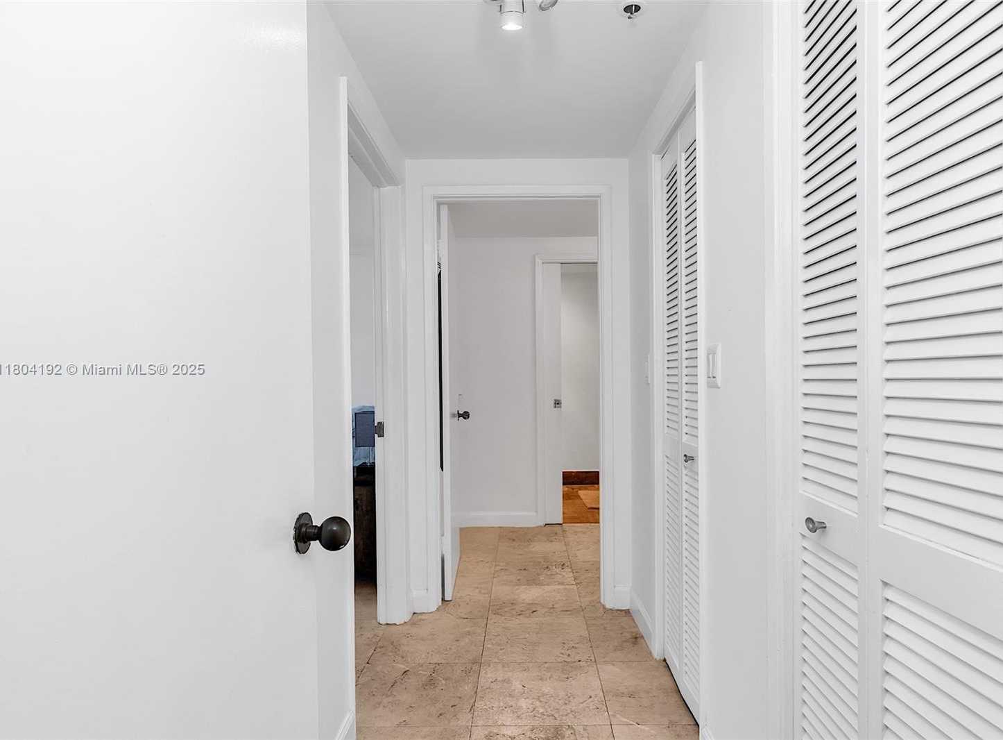 Small Image of 1581 BRICKELL AVE #707, Miami Number 29