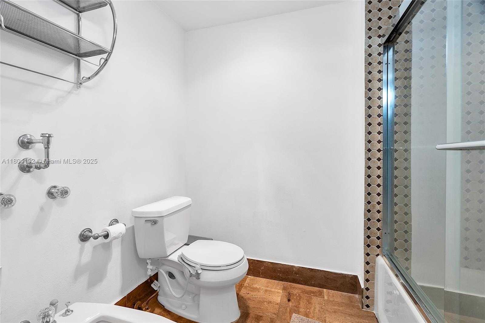 Small Image of 1581 BRICKELL AVE #707, Miami Number 31
