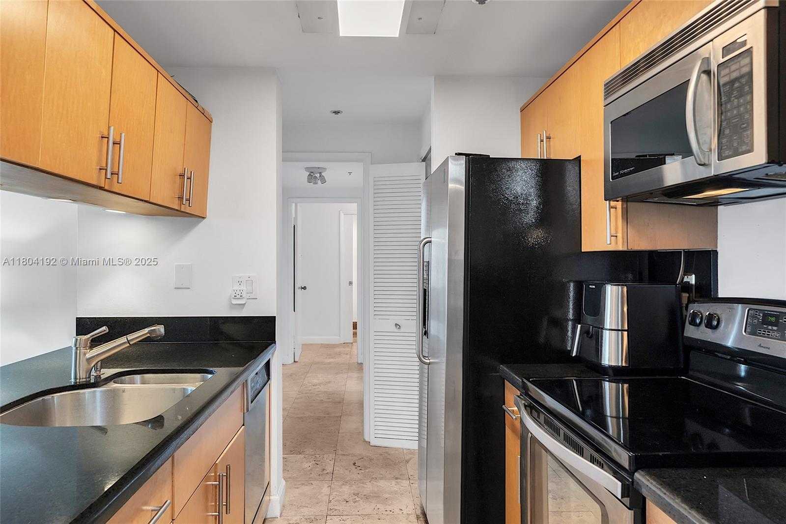 Small Image of 1581 BRICKELL AVE #707, Miami Number 9