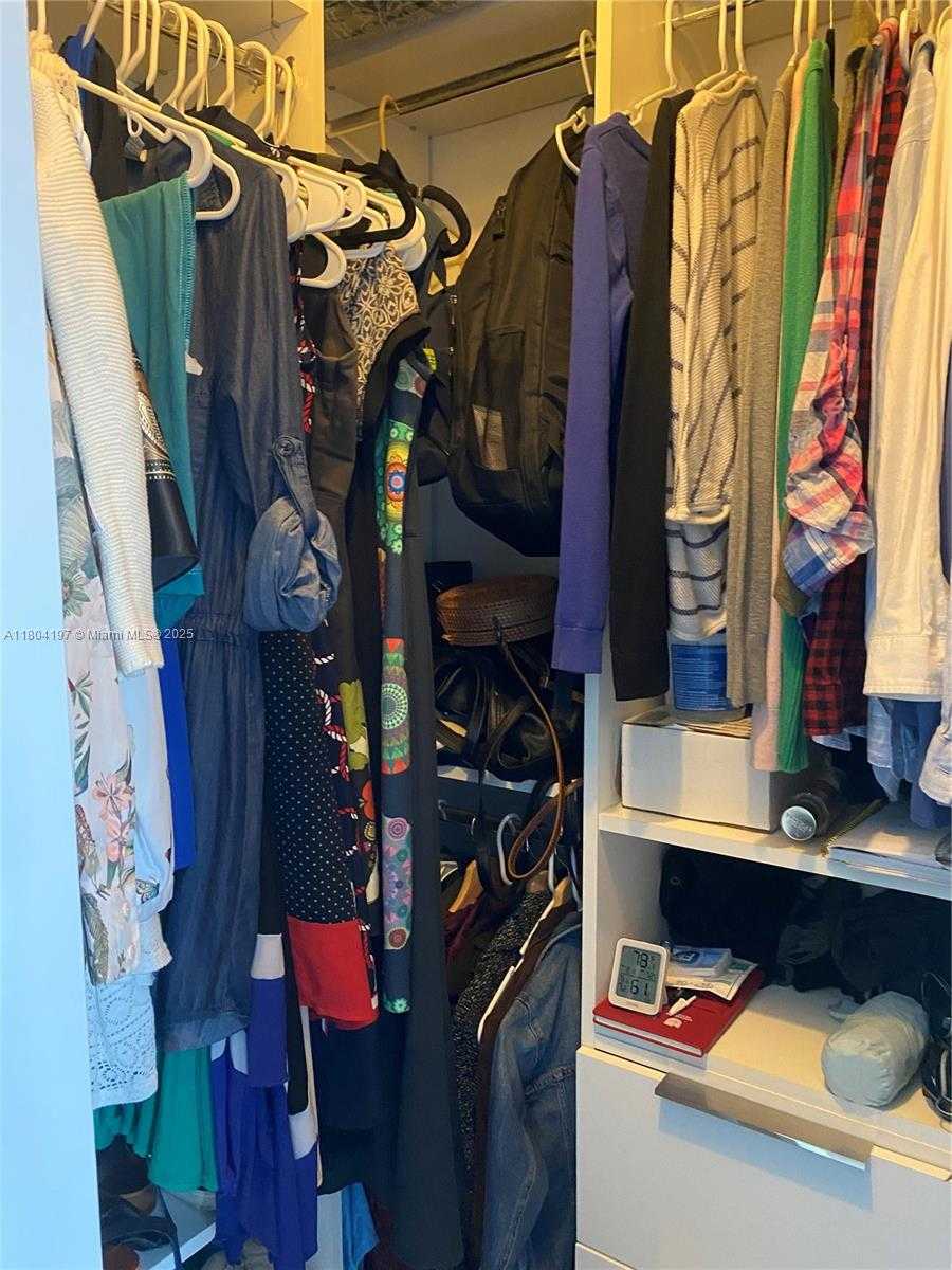 Small Image of 6900 BAY DR #10E, Miami Beach Number 26
