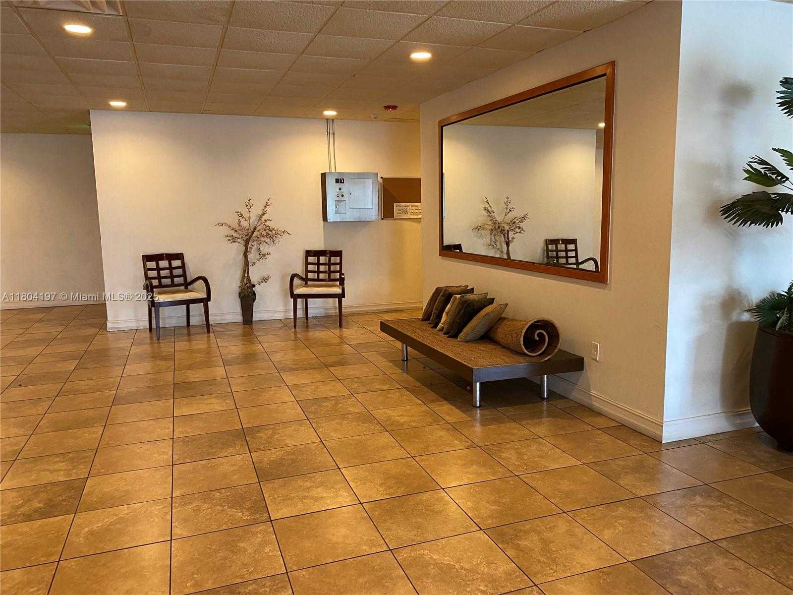 Small Image of 6900 BAY DR #10E, Miami Beach Number 36