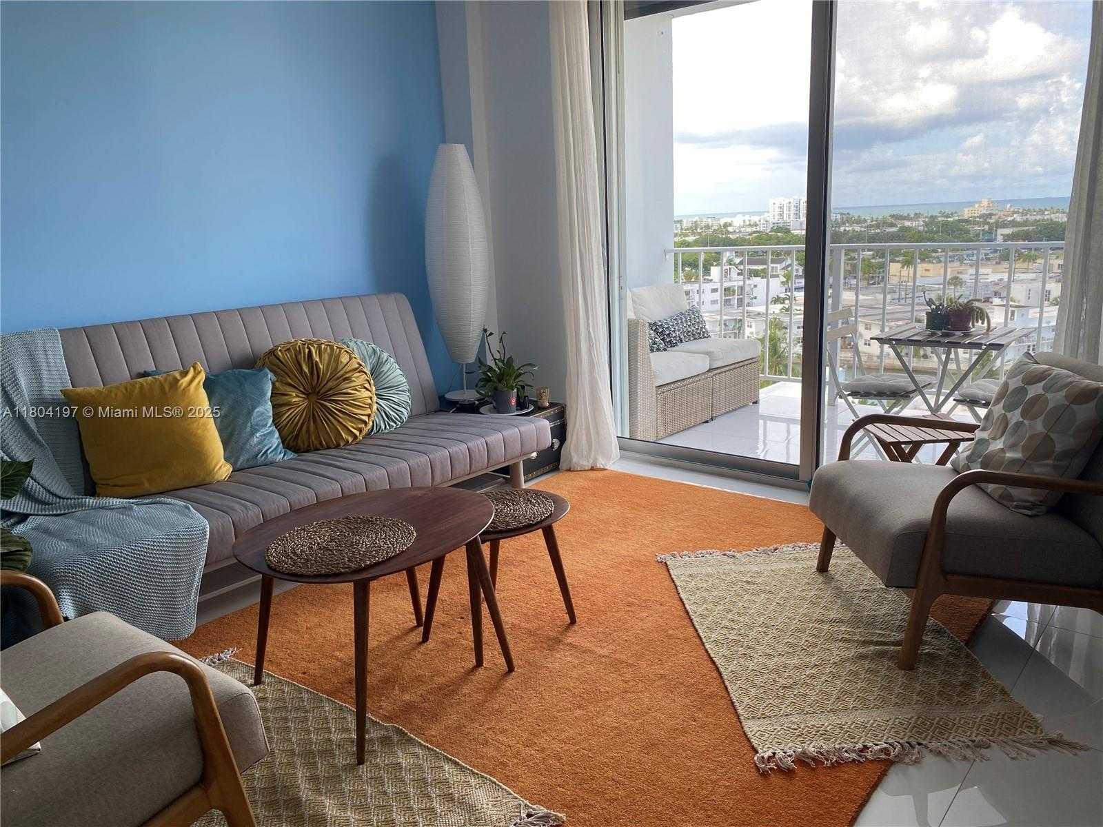 Small Image of 6900 BAY DR #10E, Miami Beach Number 4