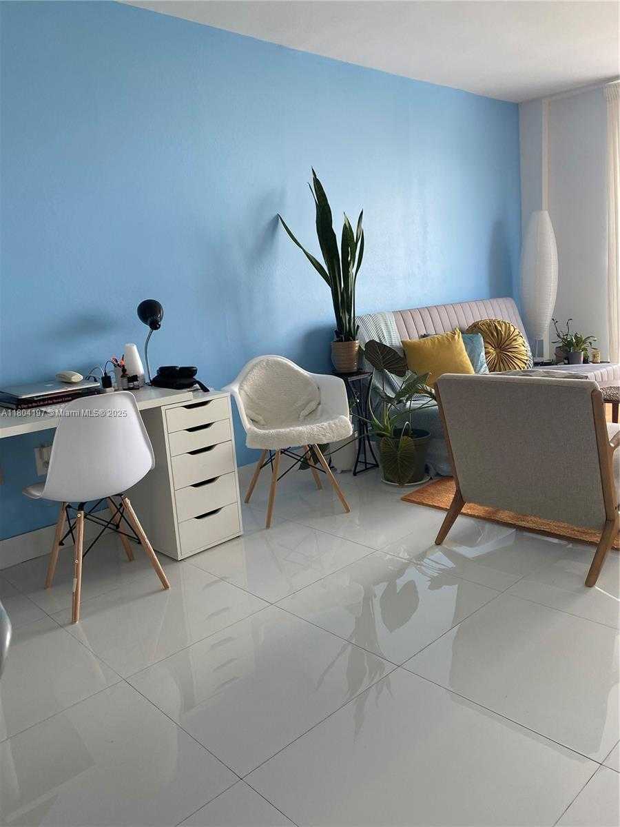 Small Image of 6900 BAY DR #10E, Miami Beach Number 9