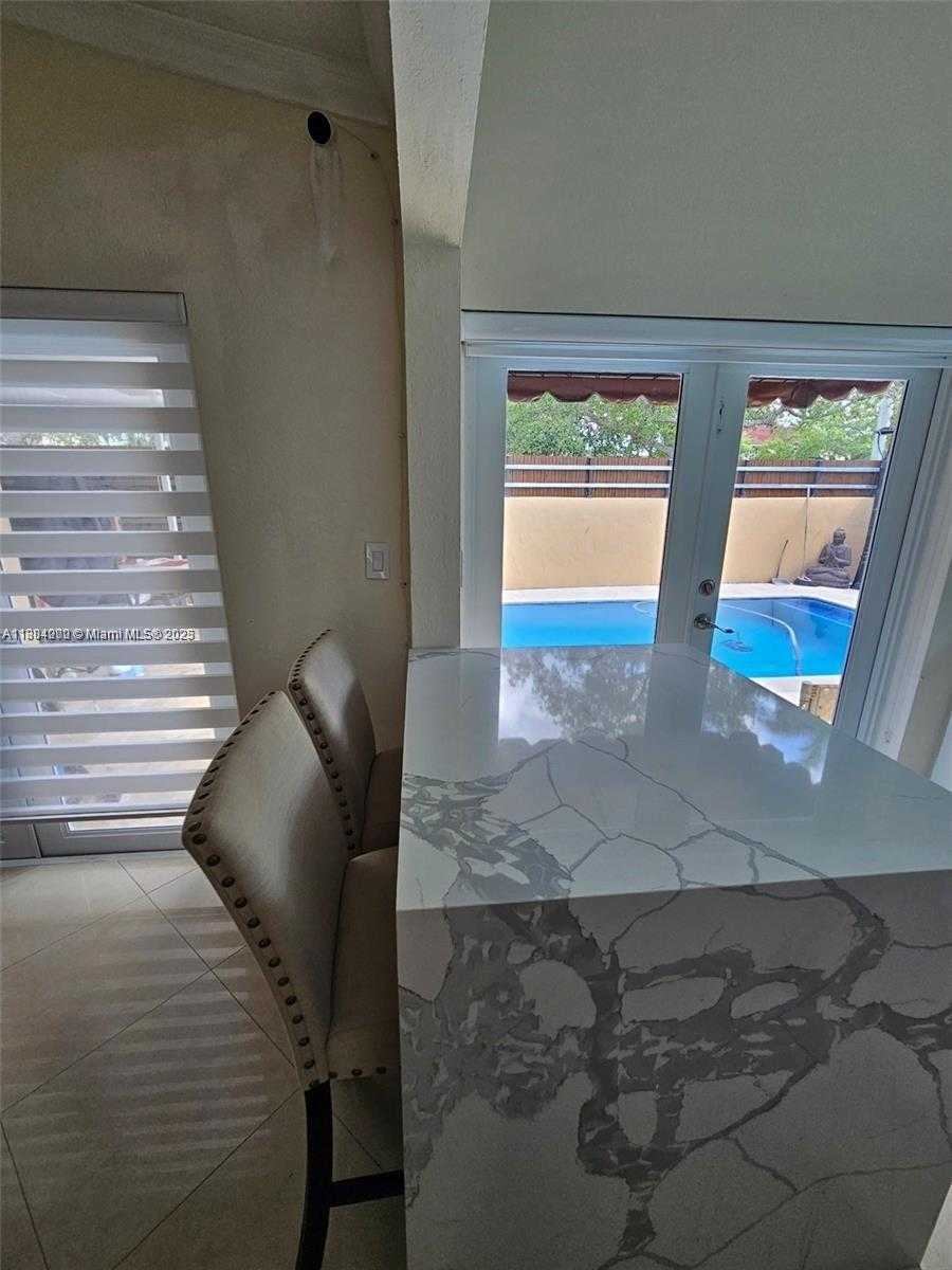 Small Image of 11232 SOUTH WEST 159TH PL #11232, Miami Number 10