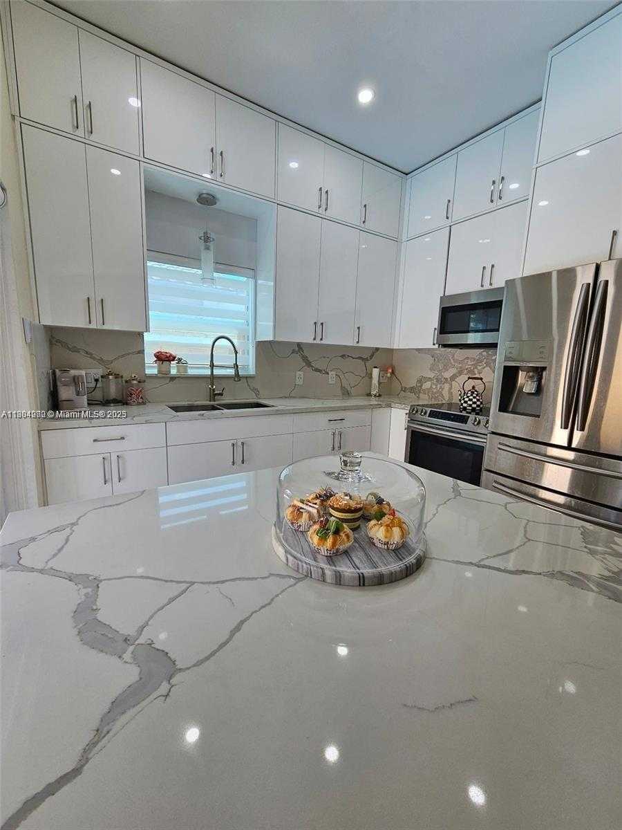 Small Image of 11232 SOUTH WEST 159TH PL #11232, Miami Number 11