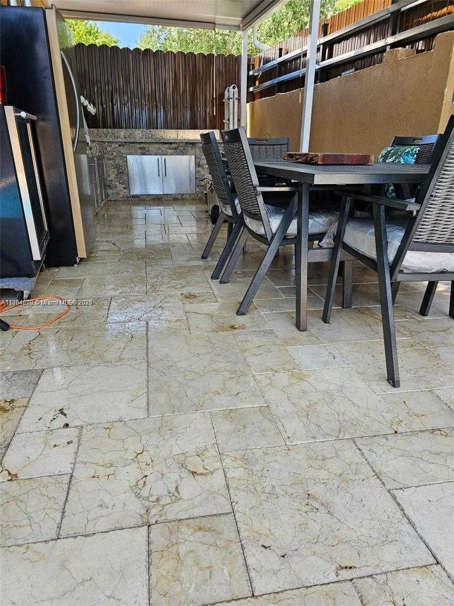 Small Image of 11232 SOUTH WEST 159TH PL #11232, Miami Number 14
