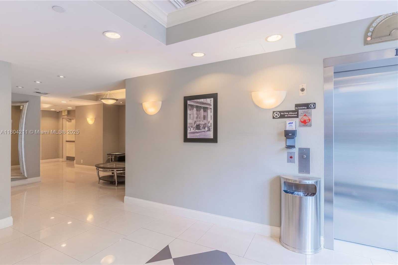 Small Image of 111 EAST FLAGLER ST #805, Miami Number 25