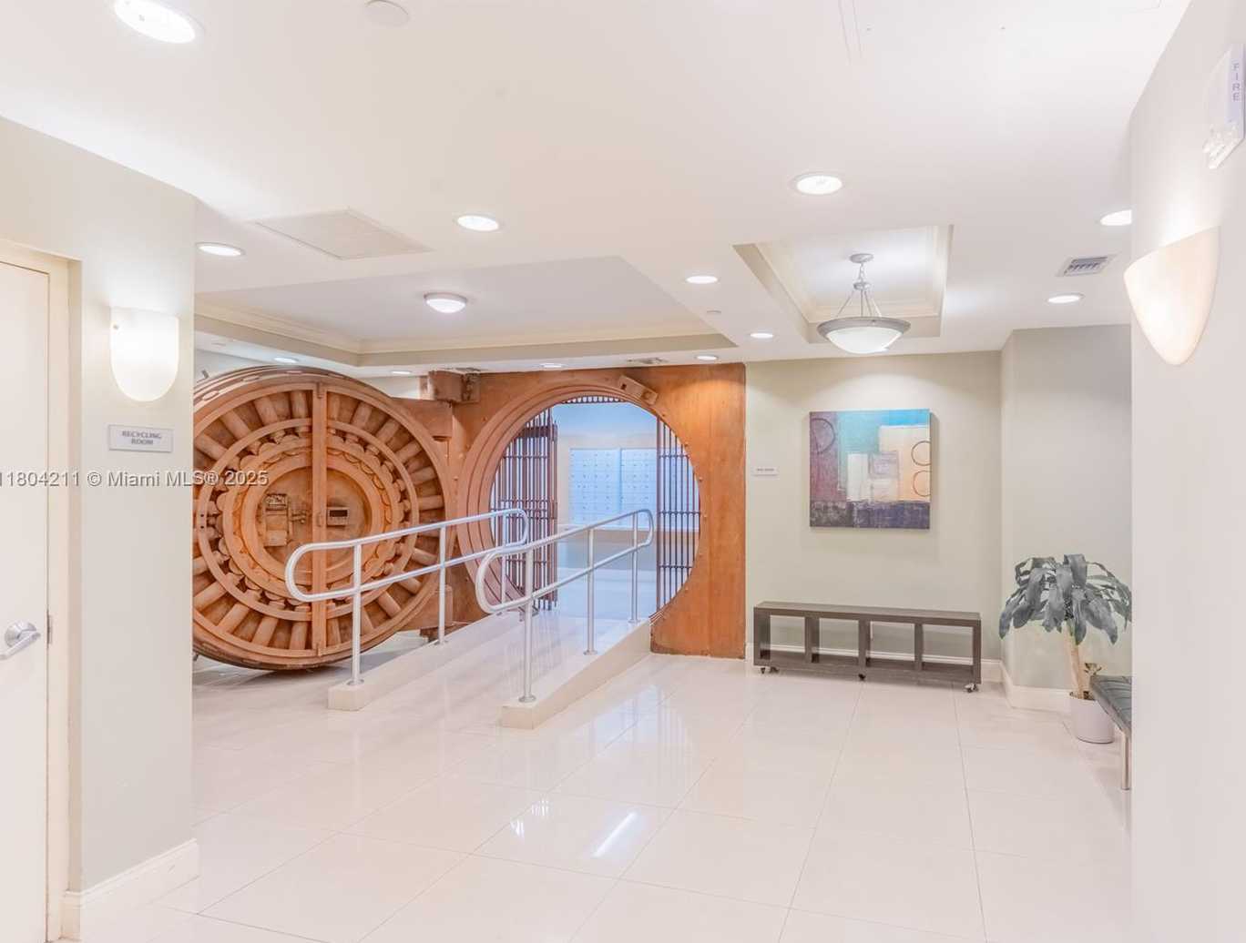 Small Image of 111 EAST FLAGLER ST #805, Miami Number 36