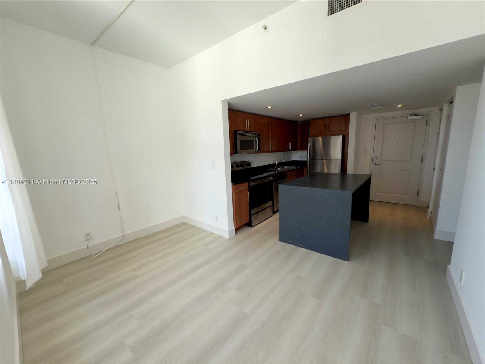 Small Image of 111 EAST FLAGLER ST #805, Miami Number 4