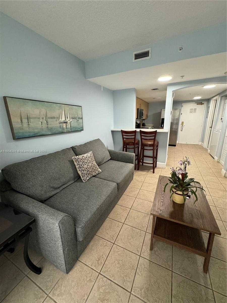 Small Image of 2951 SOUTH BAYSHORE DR #215, Miami Number 16