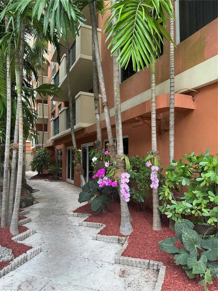 Small Image of 2951 SOUTH BAYSHORE DR #215, Miami Number 28