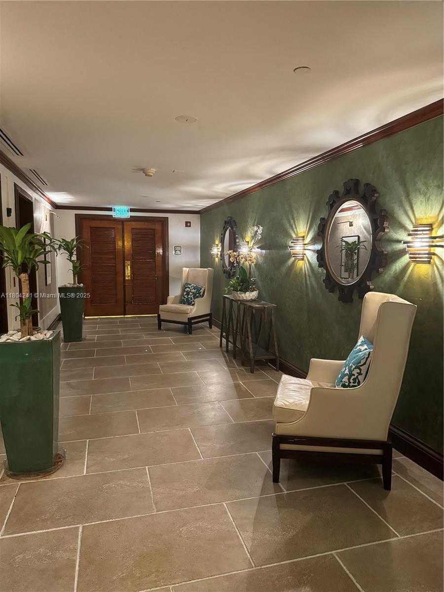 Small Image of 2951 SOUTH BAYSHORE DR #215, Miami Number 3