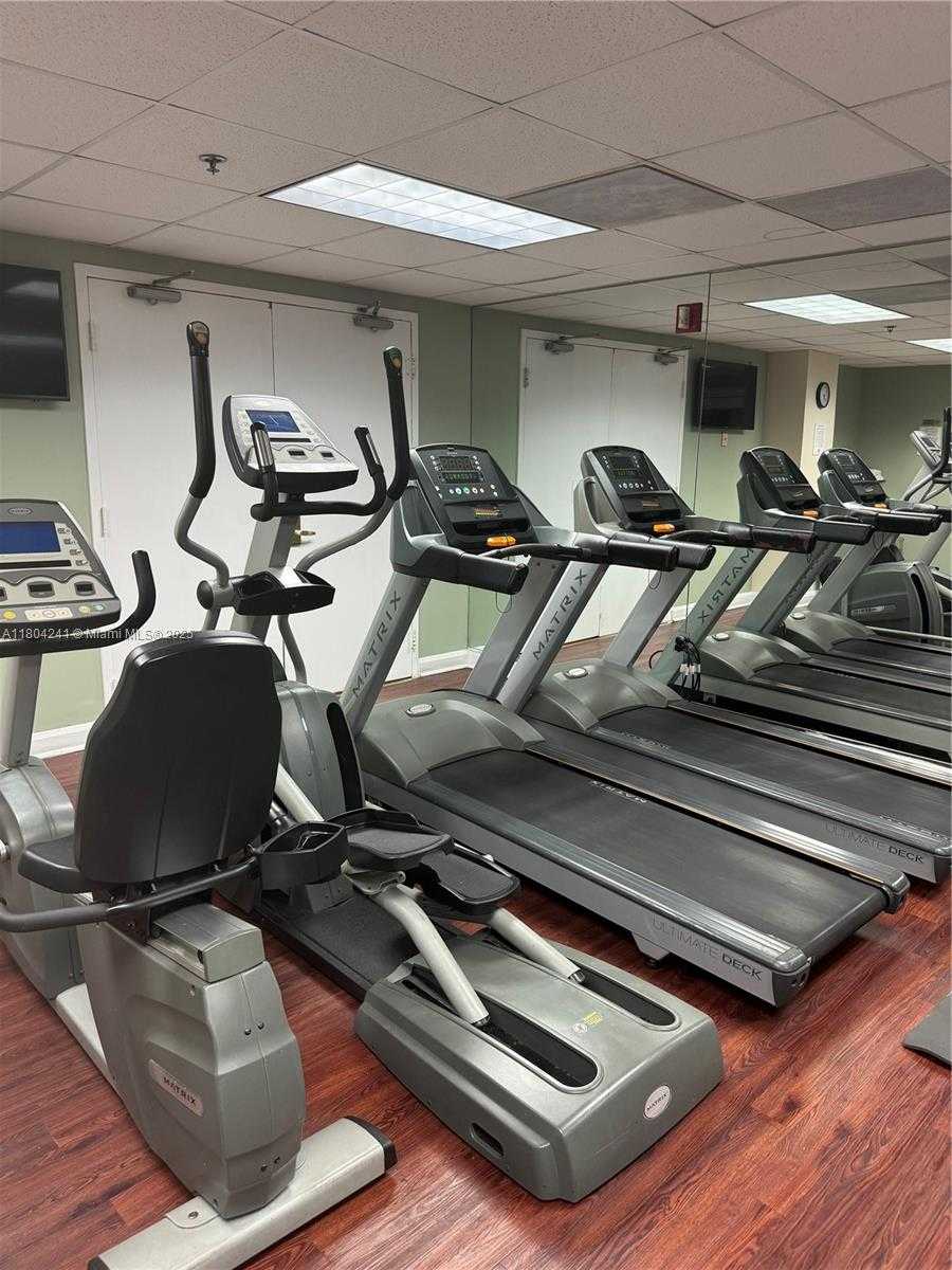 Small Image of 2951 SOUTH BAYSHORE DR #215, Miami Number 7