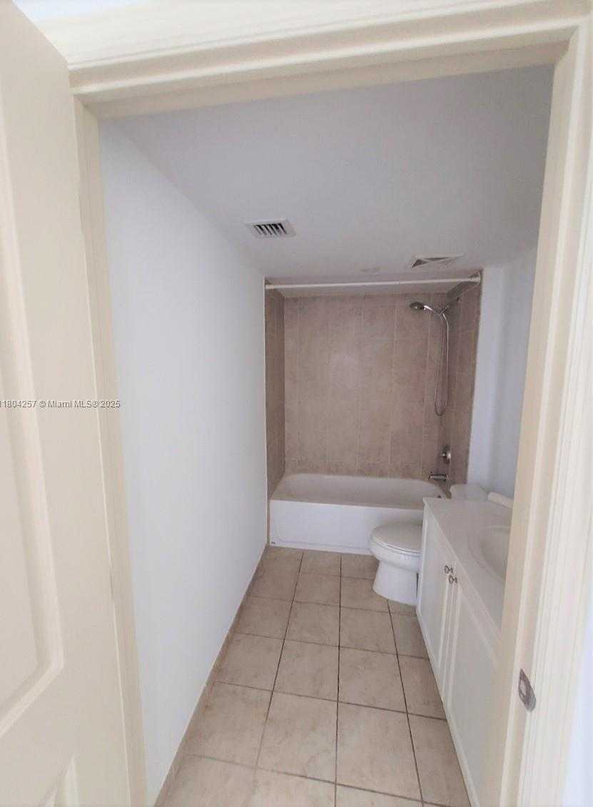 Small Image of 111 #1009, Miami Number 17