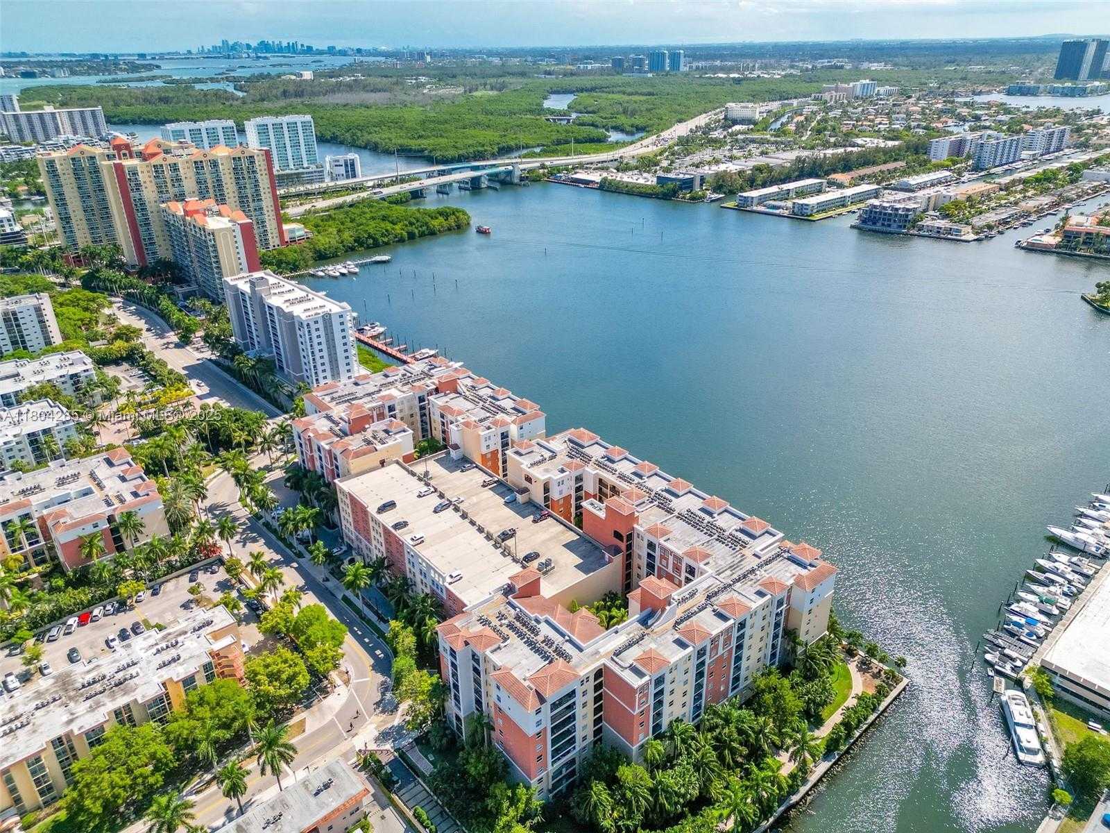 Small Image of 17150 NORTH BAY RD #2913, Sunny Isles Beach Number 23