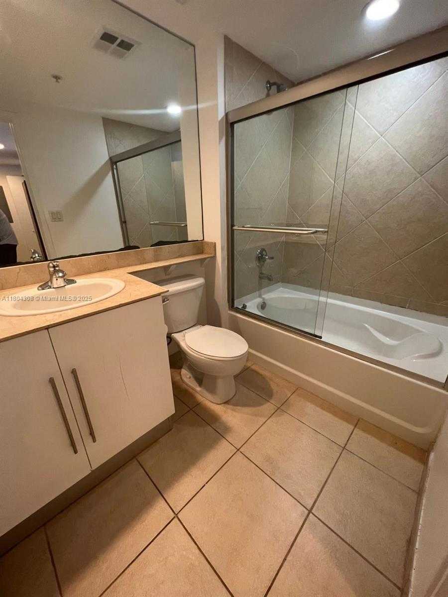 Small Image of 335 SOUTH BISCAYNE BLVD #1606, Miami Number 6