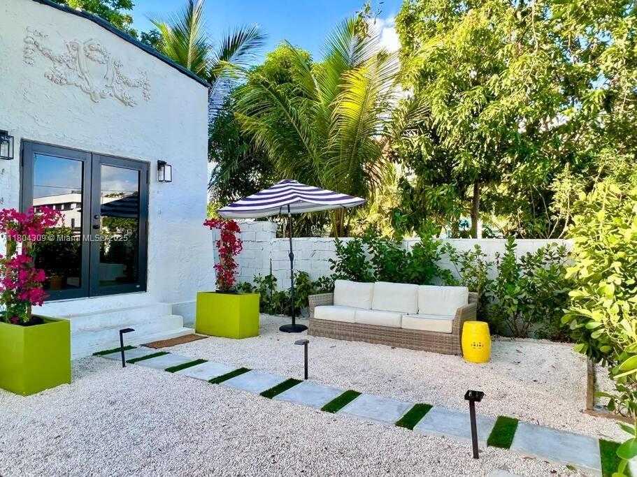 Small Image of 8280 NORTH EAST 1ST PL, Miami Number 2