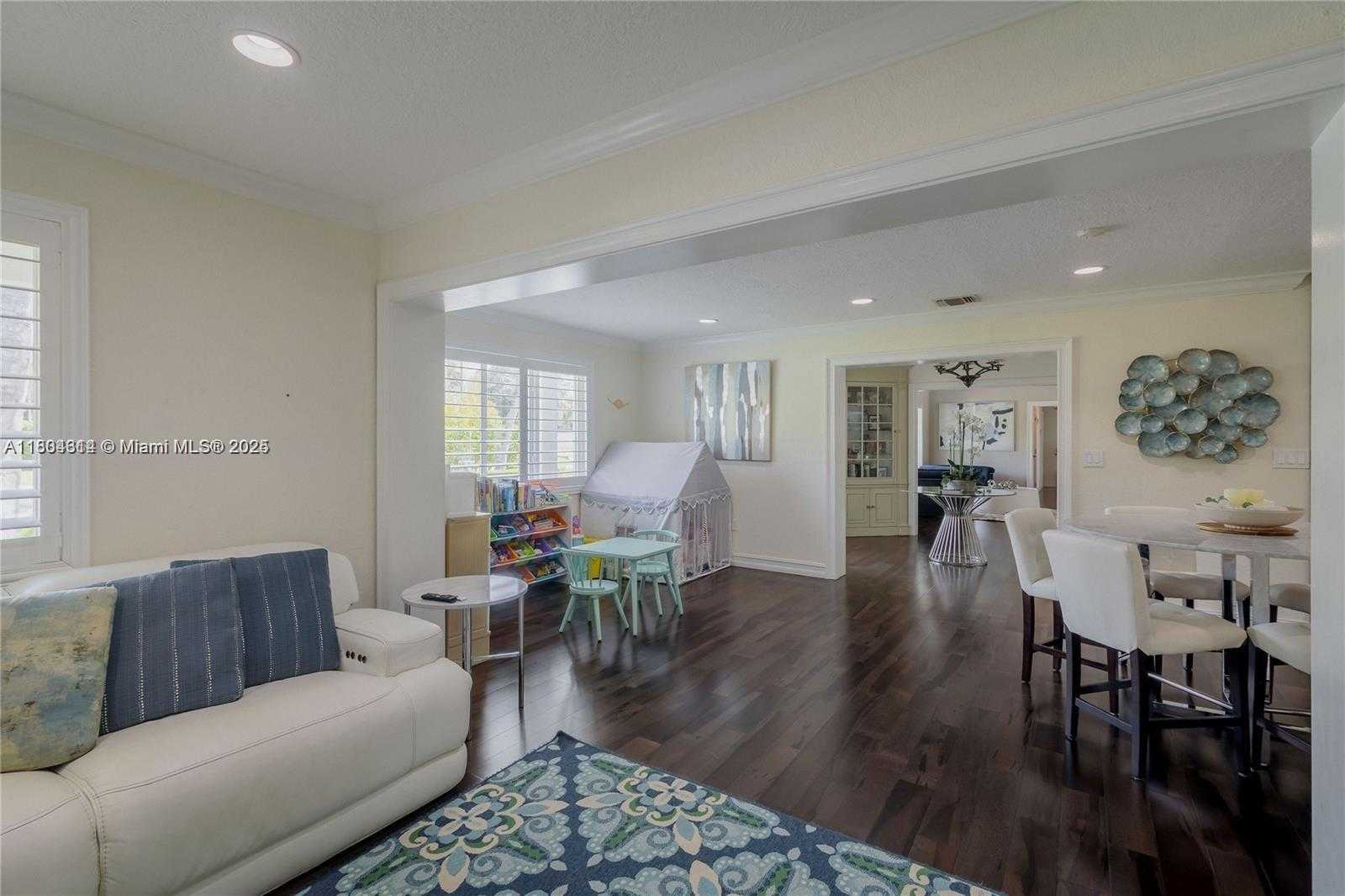 Small Image of 8500 SOUTH WEST 70TH ST, Miami Number 14