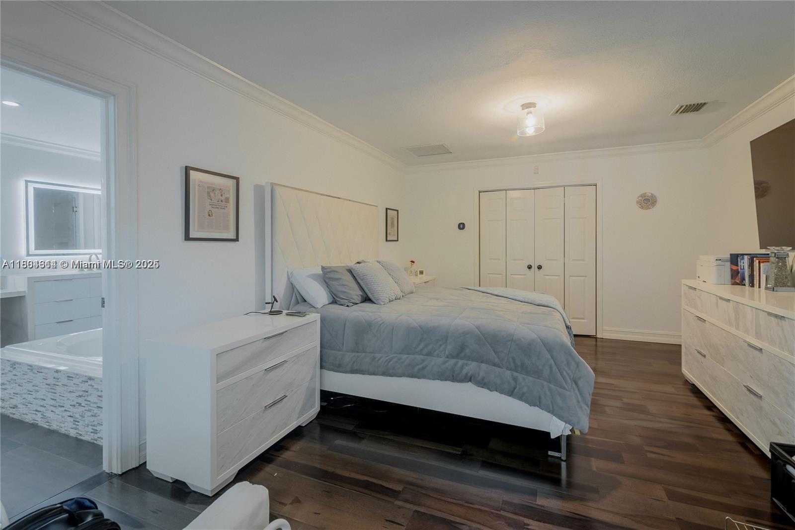 Small Image of 8500 SOUTH WEST 70TH ST, Miami Number 17