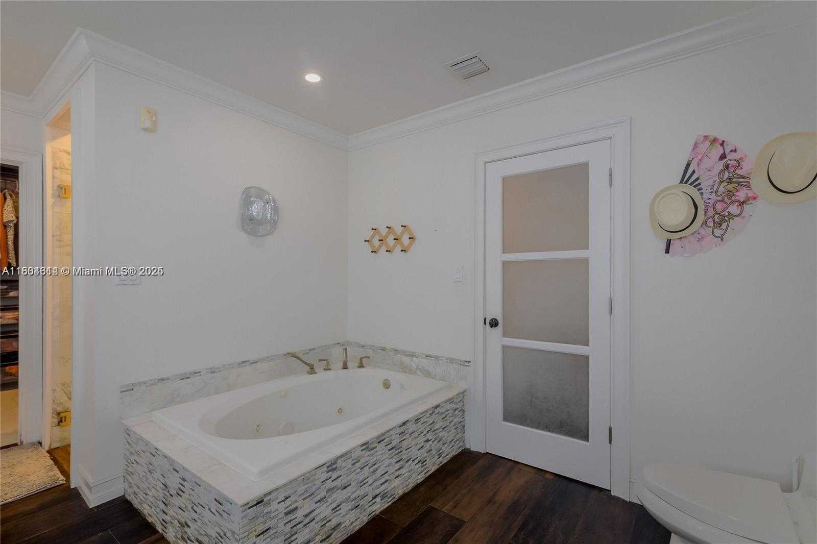Small Image of 8500 SOUTH WEST 70TH ST, Miami Number 26