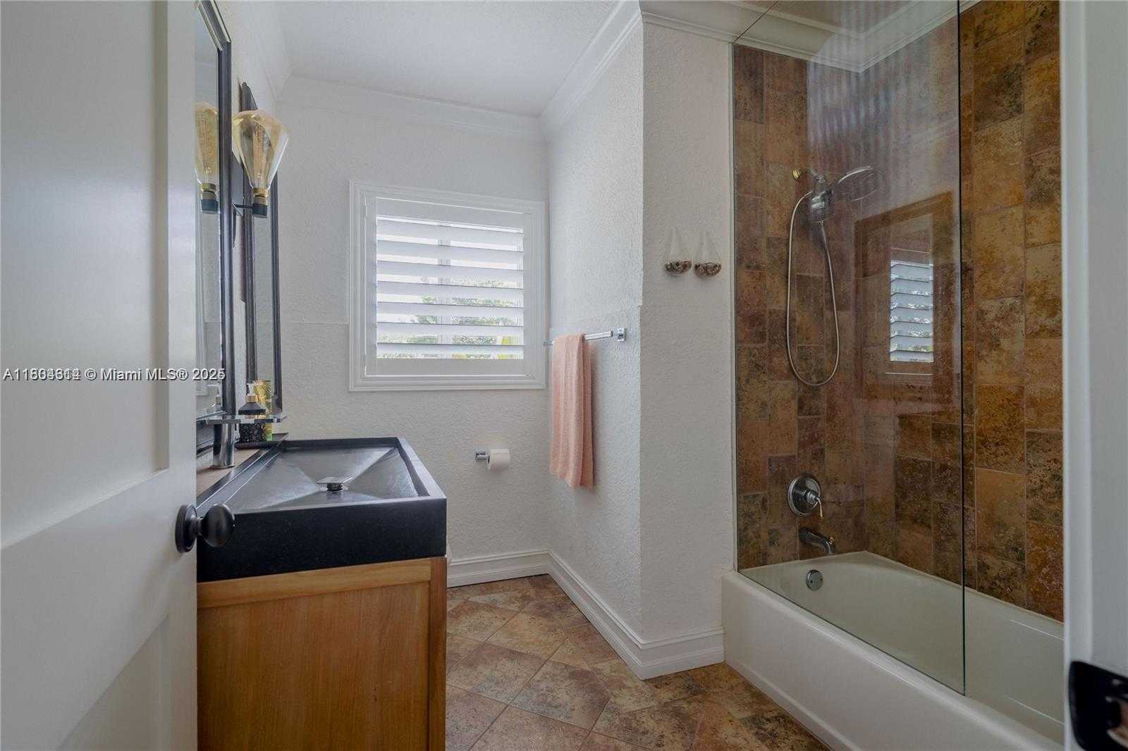 Small Image of 8500 SOUTH WEST 70TH ST, Miami Number 35