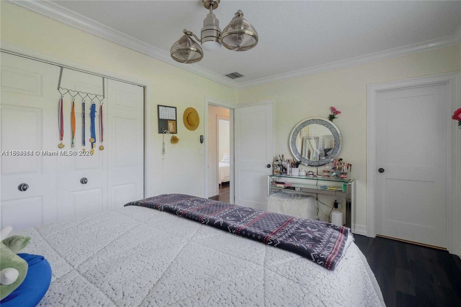 Small Image of 8500 SOUTH WEST 70TH ST, Miami Number 40