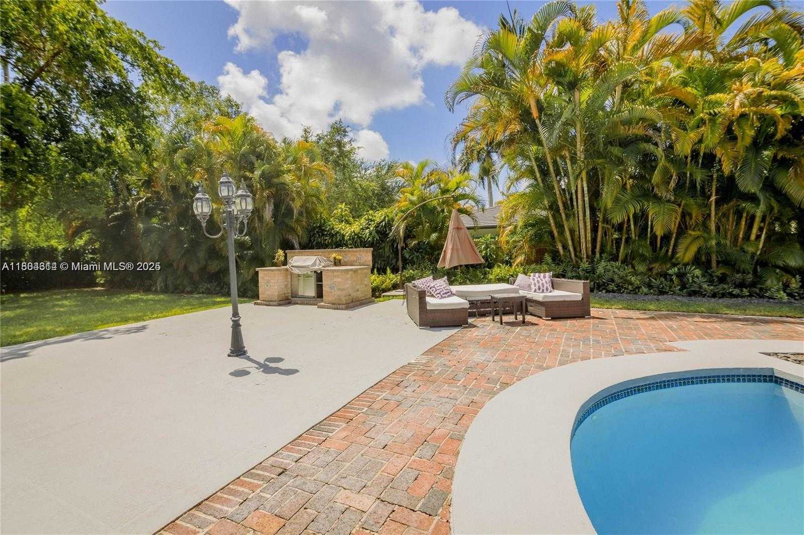 Small Image of 8500 SOUTH WEST 70TH ST, Miami Number 47